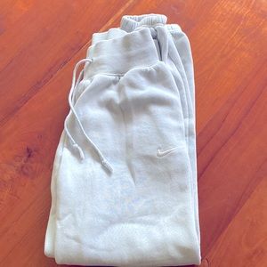 Nike joggers